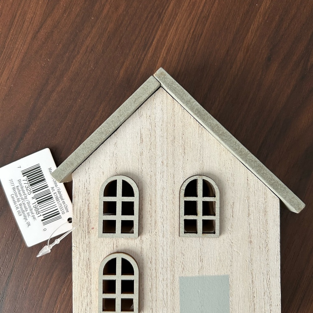 Brand New w/ tags Decorative House Studio Home Decor Display Rustic Wooden